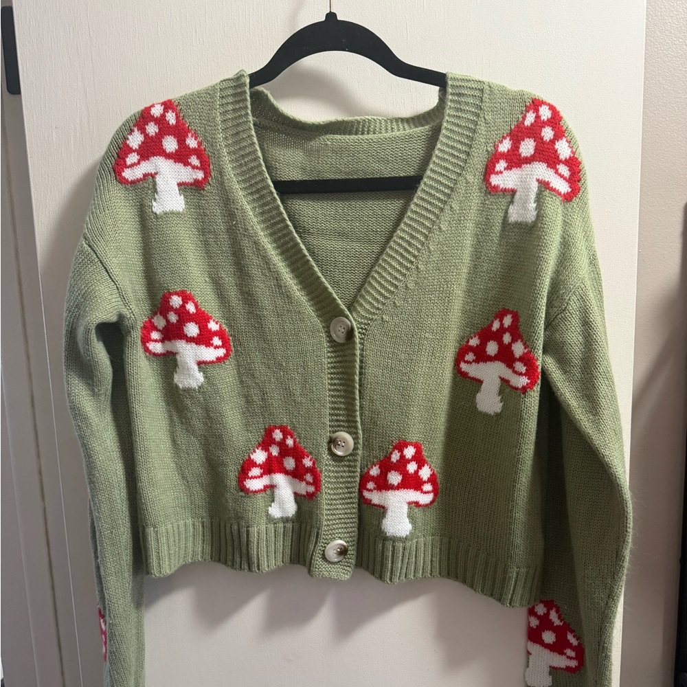 Green Mushroom Cropped Cardigan - Size Large (EU 40/42, US 8/10)